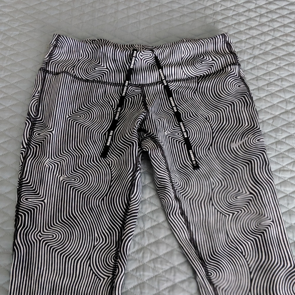 Nike Dri Fit Crops